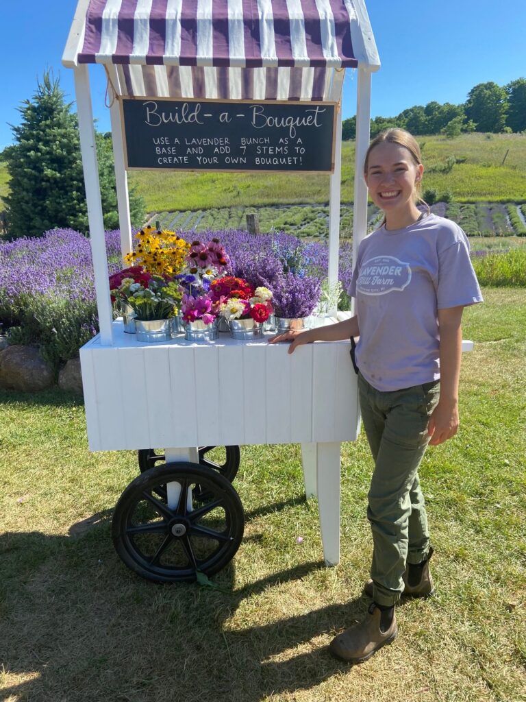 Flower Cart 07-22-22 IMG_8286